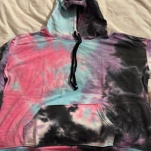 Tie dye pull over sweater size XL